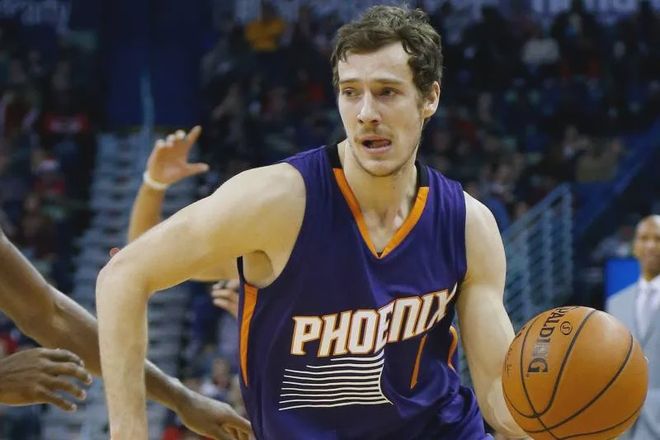 尤其引人注 尤其引人注