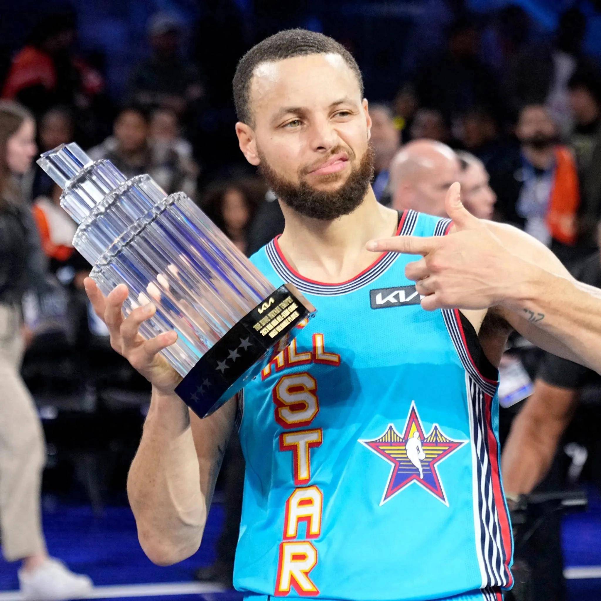 个赛场上一 个赛场上一