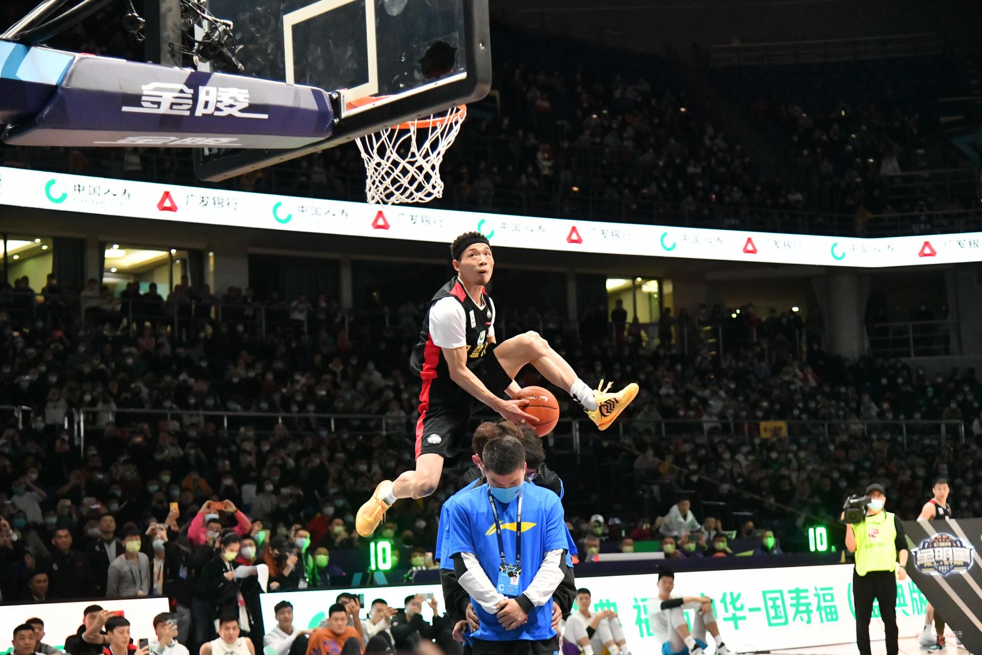 结合了运动 结合了运动