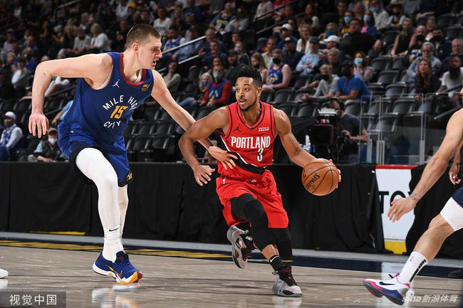 体现了更衣 体现了更衣